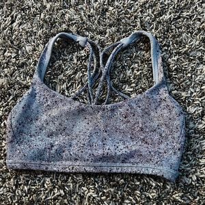 Lululemon sports bra size 2